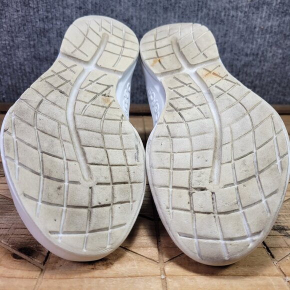 OOFOS Oomg Eezee Women's 9 Low Comfort Shoes Yellow Recovery Slip On Sneakers - Picture 9 of 12